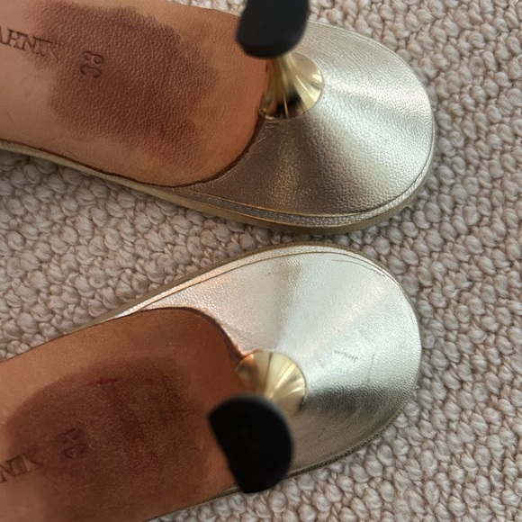 Manolo Blahnik Gold Kitten Heel Slides - Picture 5 of 5